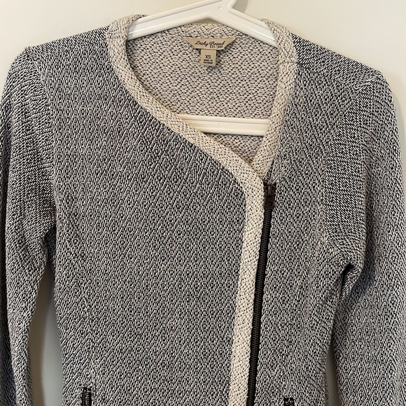 LUCKY BRAND zip-up sweater in women’s size XS - Picture 2 of 8